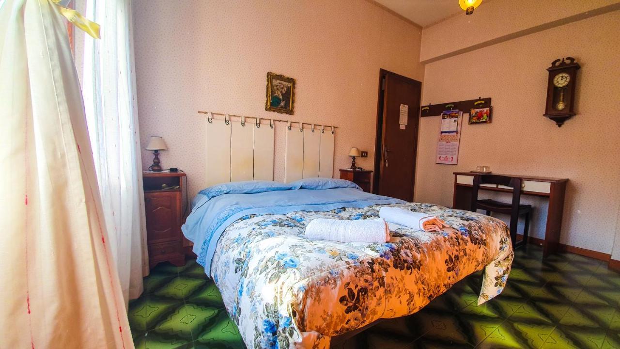 Bed And Breakfast Giuseppina Rome Buitenkant foto